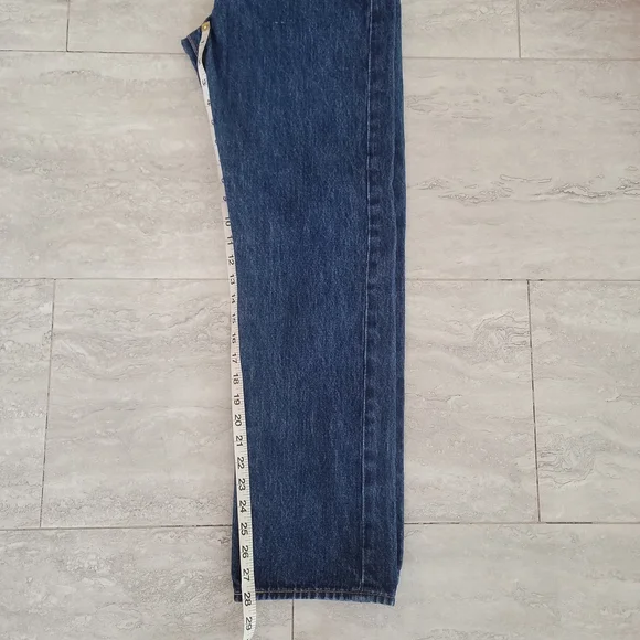 Classic Levi's 501 Men's Blue Jeans Button Fly Dark Wash 32x30 - Picture 5 of 7